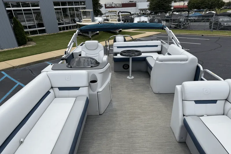 Slide: The Image of Godfrey SW2286SFL 2023 - 5