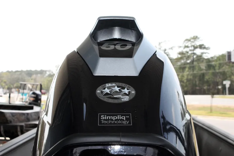 Slide: The Image of 2023 Thor Lake Hammer boat engine with Simpliq Technology. - 8