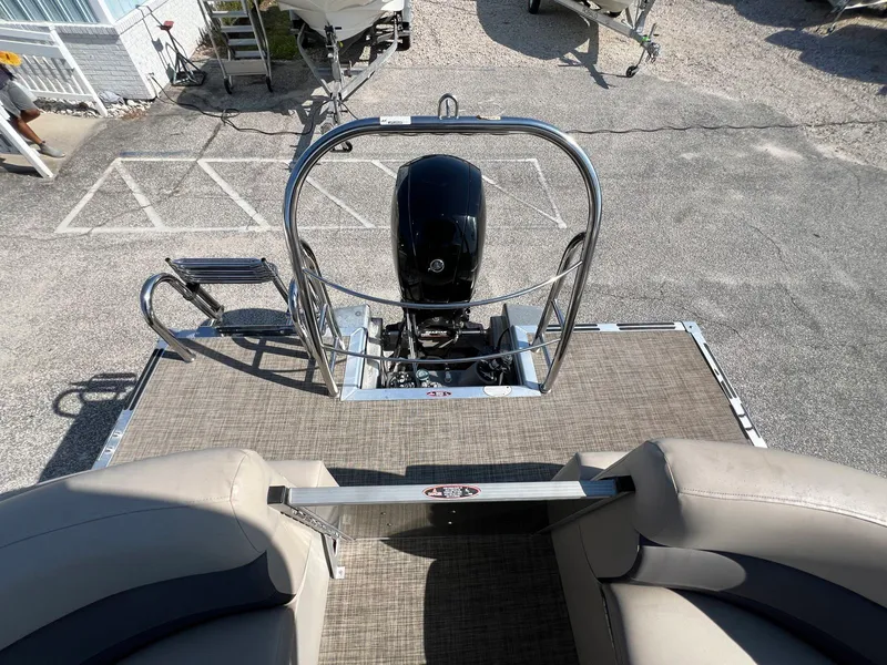 Slide: The Image of Harris 230 cruiser Harris #10 2023 - 15