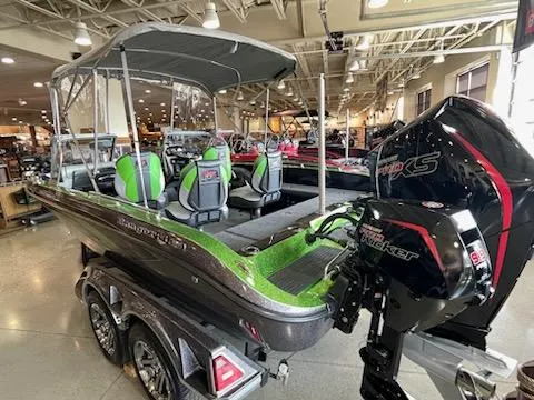 Slide: The Image of 2023 Ranger 620FS Ranger Cup Equipped boat with Mercury Pro XS engine in showroom. - 4