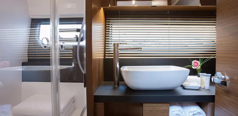 Slide: The Image of Manufacturer Provided Image: Manufacturer Provided Image: Bavaria R40 Fly Heads - 6