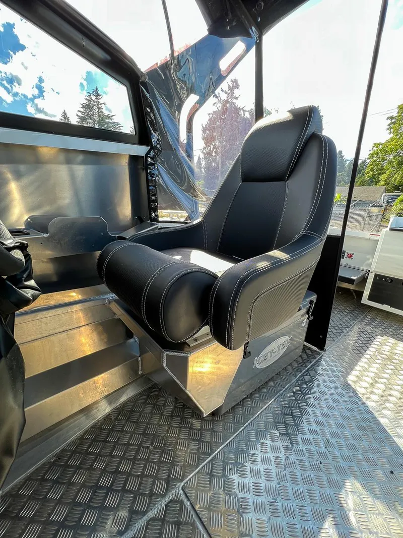 Slide: The Image of Stabi-Craft 1850 Fisher 2026 - 10