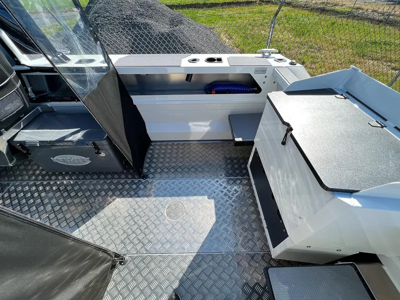 Slide: The Image of Stabi-Craft 1850 Fisher 2026 - 14