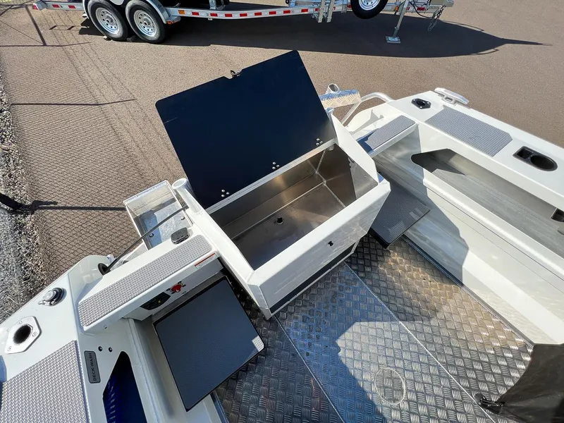 Slide: The Image of Stabi-Craft 1850 Fisher 2026 - 15