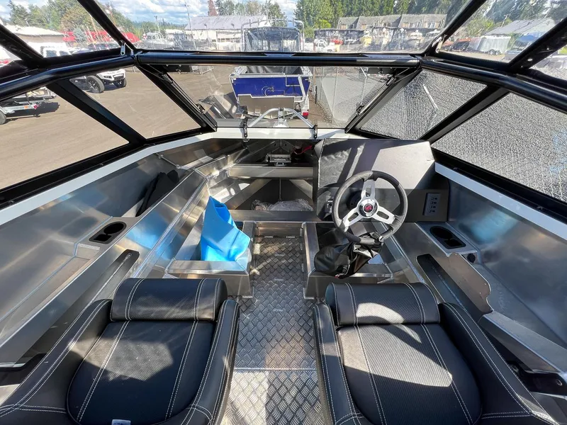 Slide: The Image of Stabi-Craft 1850 Fisher 2026 - 8