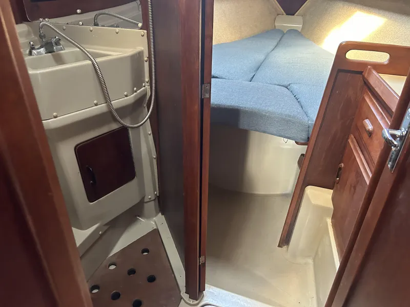 Slide: The Image of O'Day 39 Aft Cockpit 4ft 9in Draft 1986 - 57