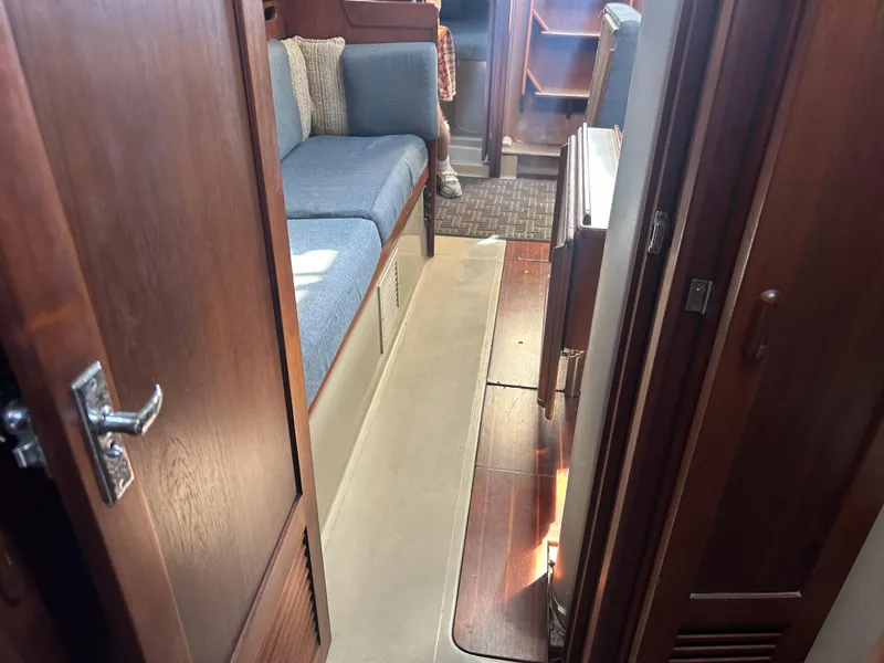 Slide: The Image of O'Day 39 Aft Cockpit 4ft 9in Draft 1986 - 58