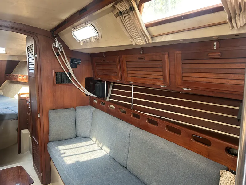 Slide: The Image of O'Day 39 Aft Cockpit 4ft 9in Draft 1986 - 59