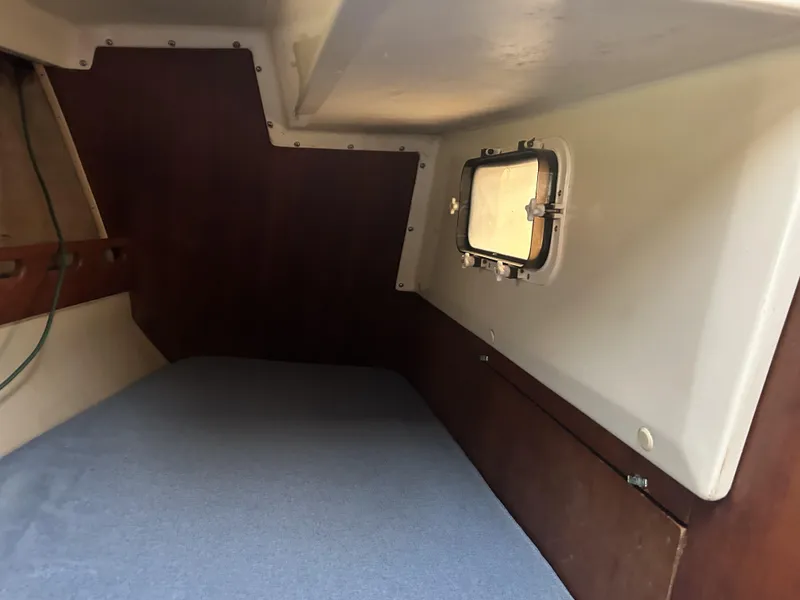 Slide: The Image of O'Day 39 Aft Cockpit 4ft 9in Draft 1986 - 64