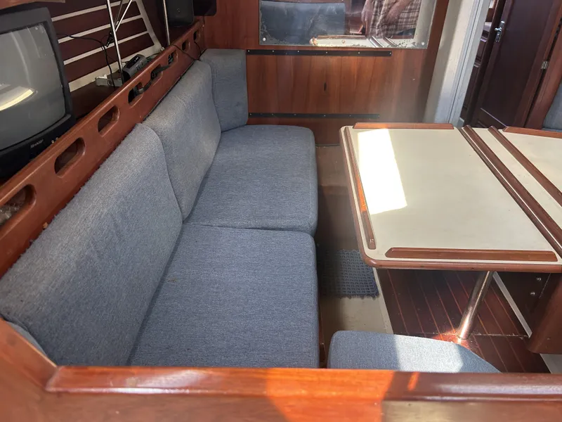 Slide: The Image of O'Day 39 Aft Cockpit 4ft 9in Draft 1986 - 77