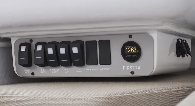 Slide: The Image of Manufacturer Provided Image: Manufacturer Provided Image: Manufacturer Provided Image - 6