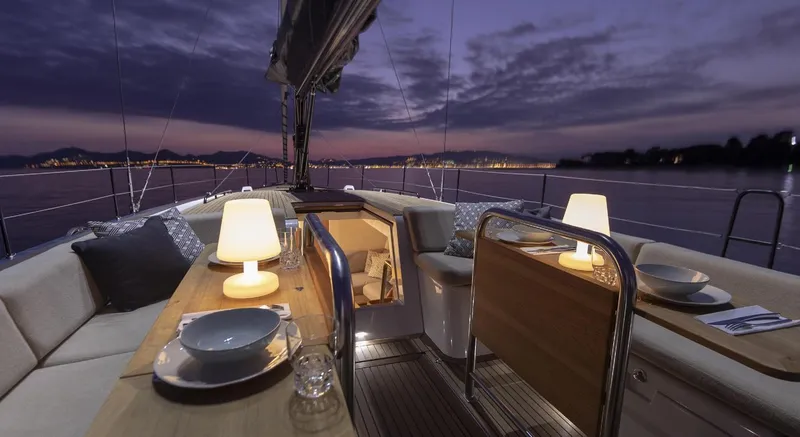 Slide: The Image of Manufacturer Provided Image: Manufacturer Provided Image: Manufacturer Provided Image: Manufacturer Provided Image - 9