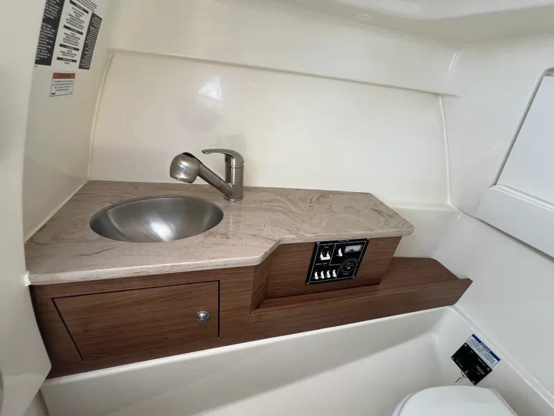 Slide: The Image of Boston Whaler 280 VANTAGE 2024 - 25