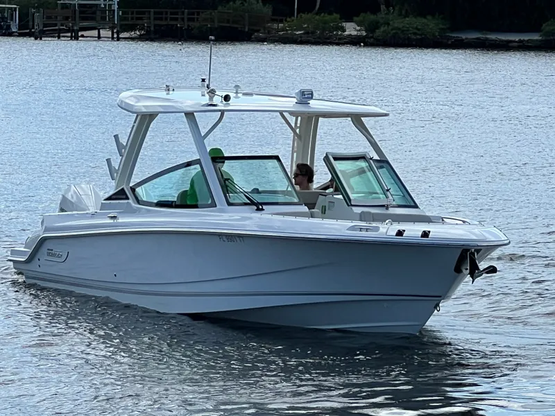 Slide: The Image of Boston Whaler 280 VANTAGE 2024 - 58