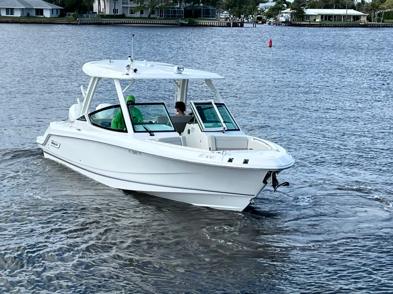 Slide: The Image of Boston Whaler 280 VANTAGE 2024 - 60