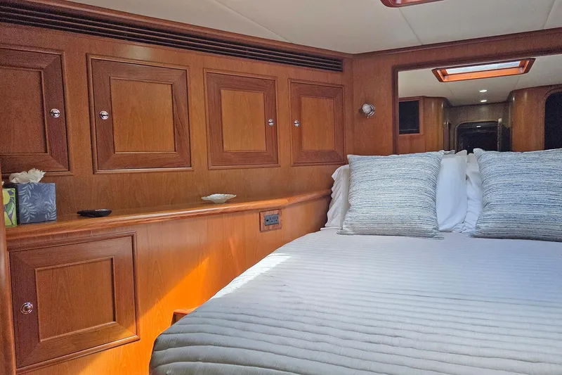 Slide: The Image of Outer Reef 650 Motoryacht 2008 - 14