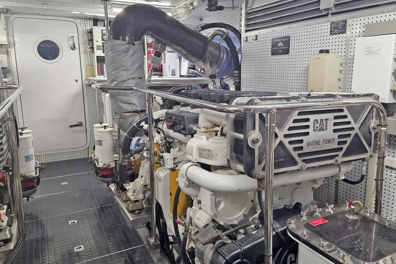 Slide: The Image of Outer Reef 650 Motoryacht 2008 - 20