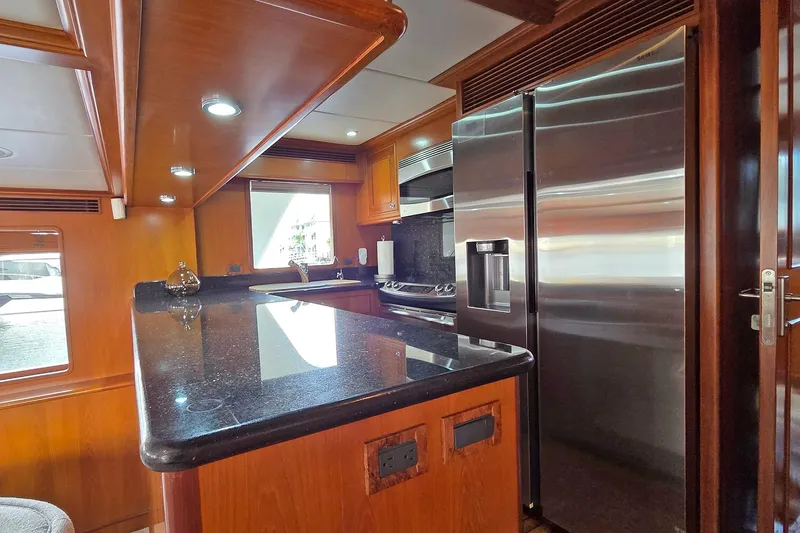 Slide: The Image of Outer Reef 650 Motoryacht 2008 - 6