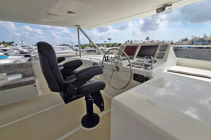Slide: The Image of Outer Reef 650 Motoryacht 2008 - 26