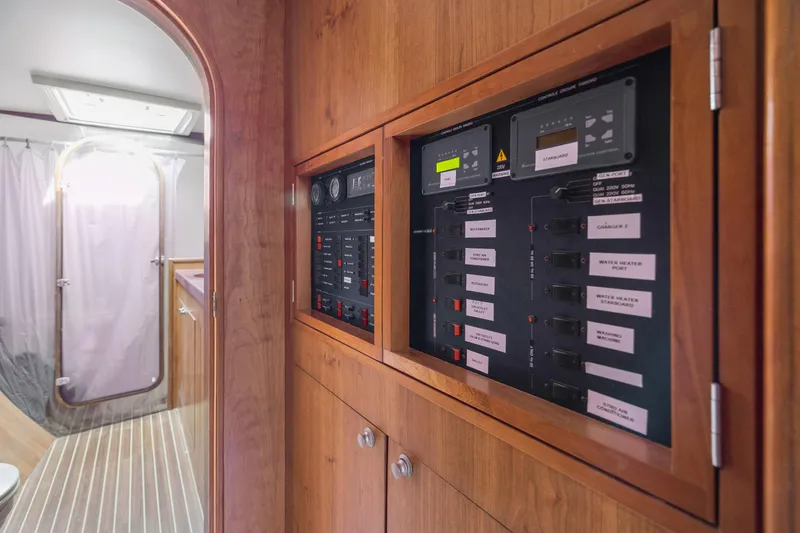 Slide: The Image of Switch 55 2006 - 87