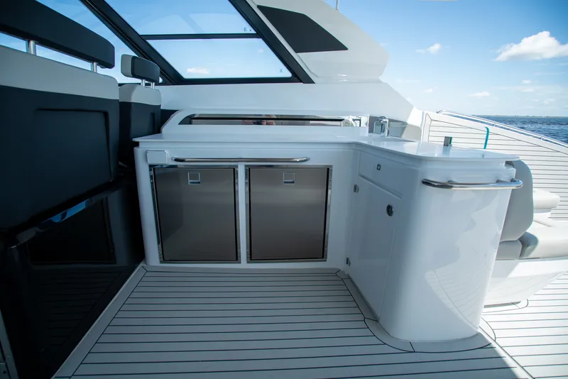 Slide: The Image of Cruisers Yachts 50GLS OB 2026 - 14