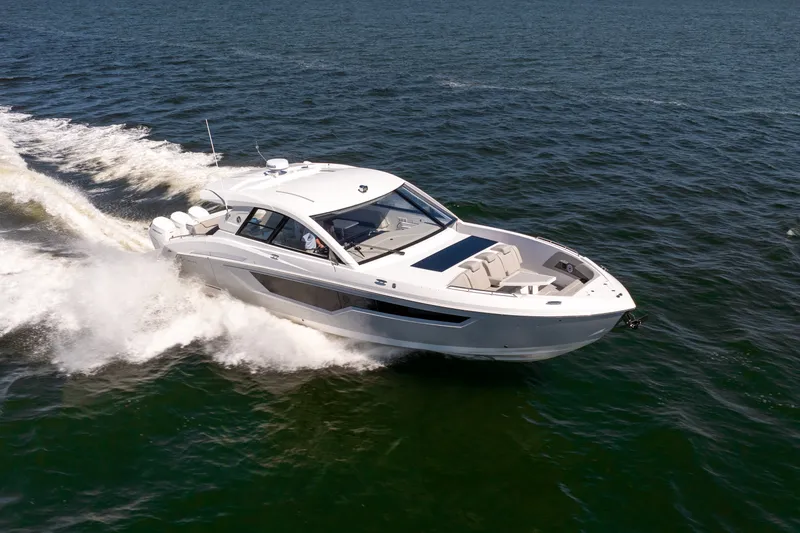 Slide: The Image of Cruisers Yachts 50GLS OB 2026 - 51