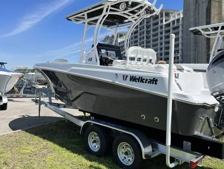 Slide: The Image of Wellcraft 222 Fisherman 2023 - 5