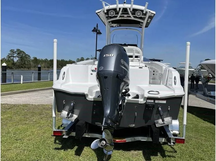 Slide: The Image of Wellcraft 222 Fisherman 2023 - 6