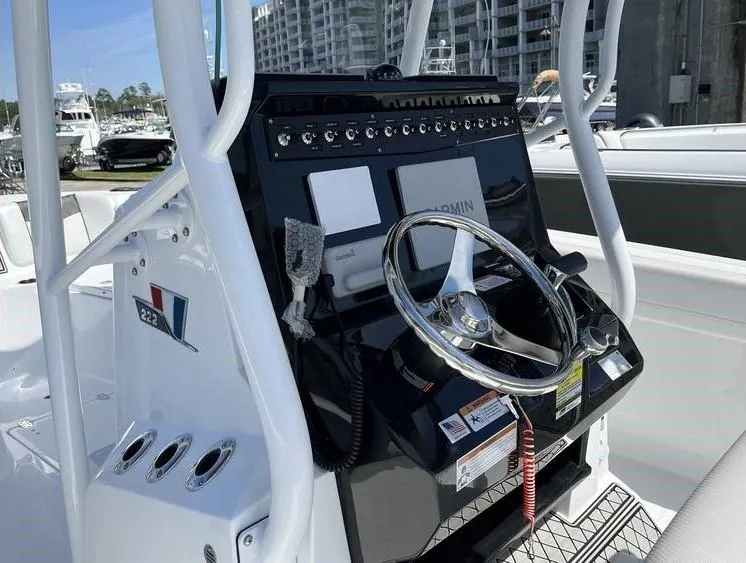 Slide: The Image of Wellcraft 222 Fisherman 2023 - 7