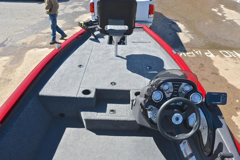 Slide: The Image of 2021 Tracker 175 TXW fishing boat interior with steering console and seating. - 22