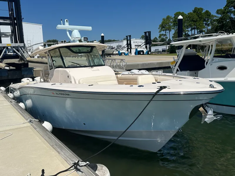 Slide: The Image of Grady-White 376 CANYON 2021 - 1