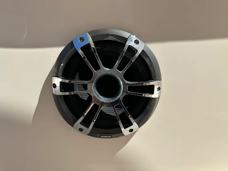 Slide: The Image of Grady-White 376 CANYON 2021 - 101