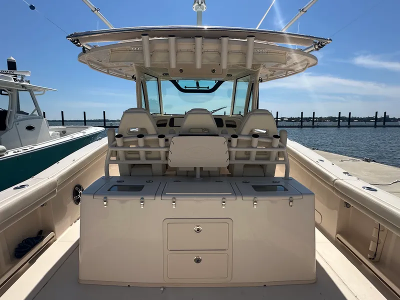 Slide: The Image of Grady-White 376 CANYON 2021 - 21