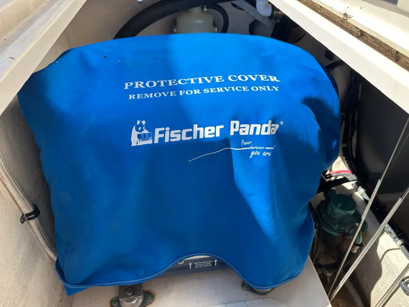 Slide: The Image of Grady-White 376 CANYON 2021 - 23