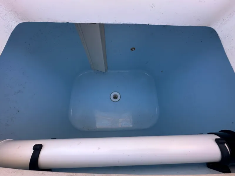 Slide: The Image of Grady-White 376 CANYON 2021 - 32