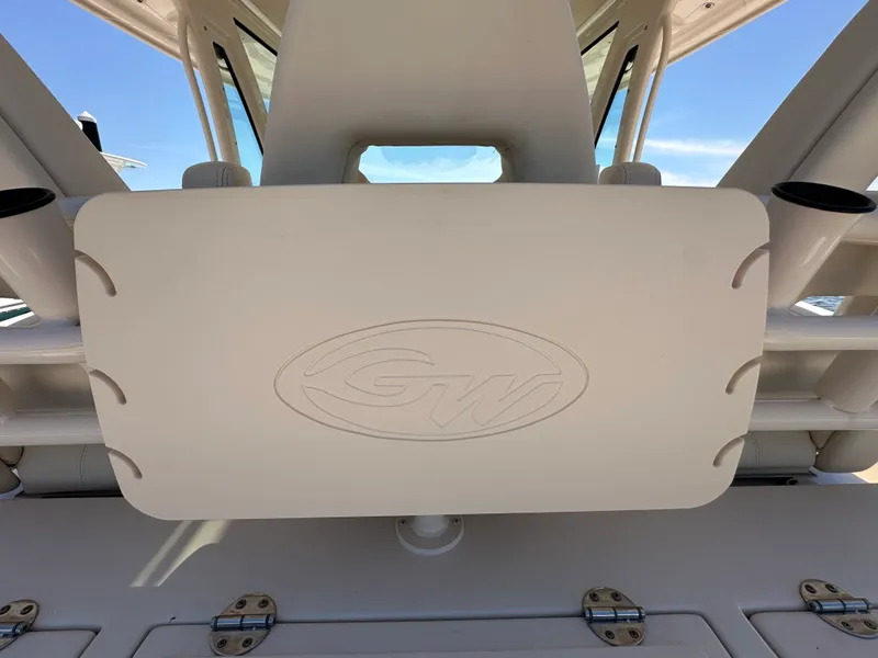 Slide: The Image of Grady-White 376 CANYON 2021 - 33