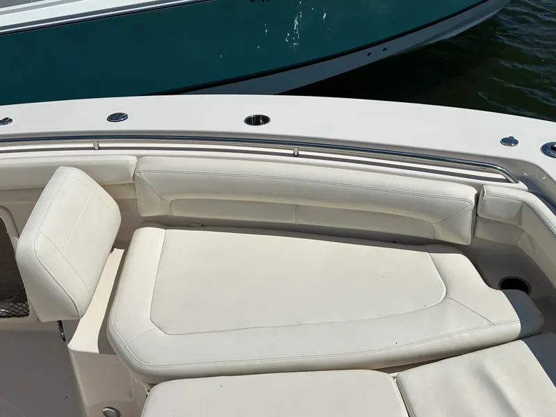 Slide: The Image of Grady-White 376 CANYON 2021 - 49