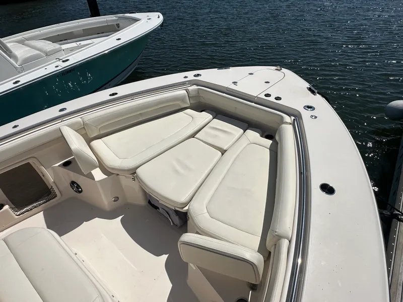 Slide: The Image of Grady-White 376 CANYON 2021 - 50