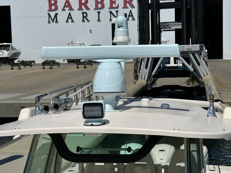 Slide: The Image of Grady-White 376 CANYON 2021 - 51