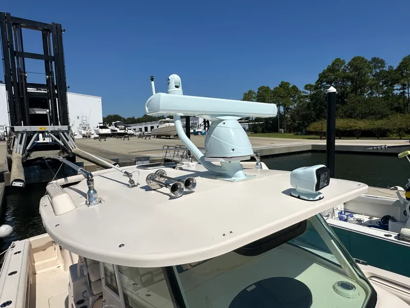 Slide: The Image of Grady-White 376 CANYON 2021 - 52