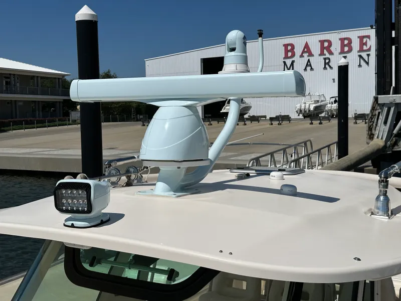 Slide: The Image of Grady-White 376 CANYON 2021 - 54