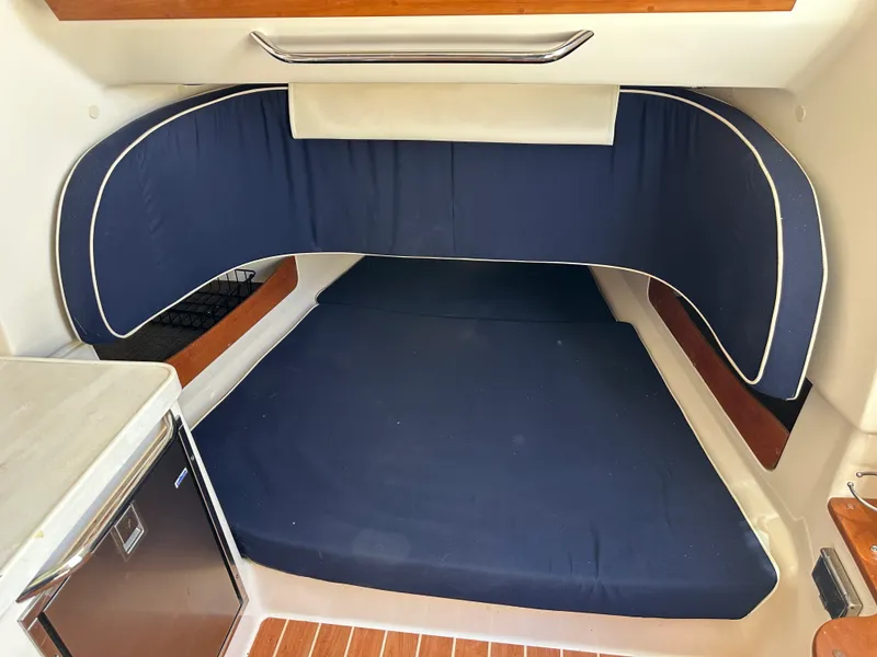 Slide: The Image of Grady-White 376 CANYON 2021 - 57