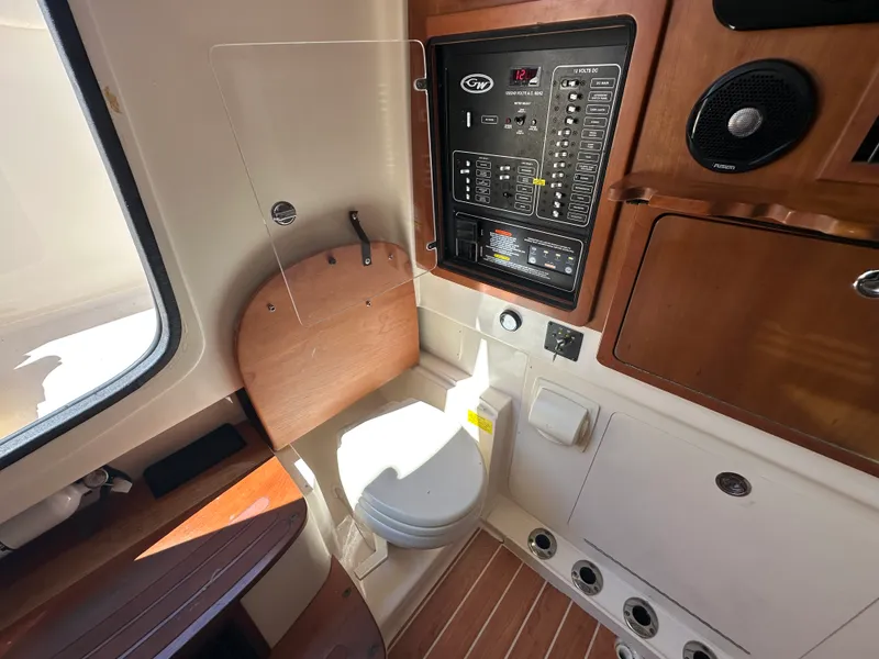 Slide: The Image of Grady-White 376 CANYON 2021 - 68