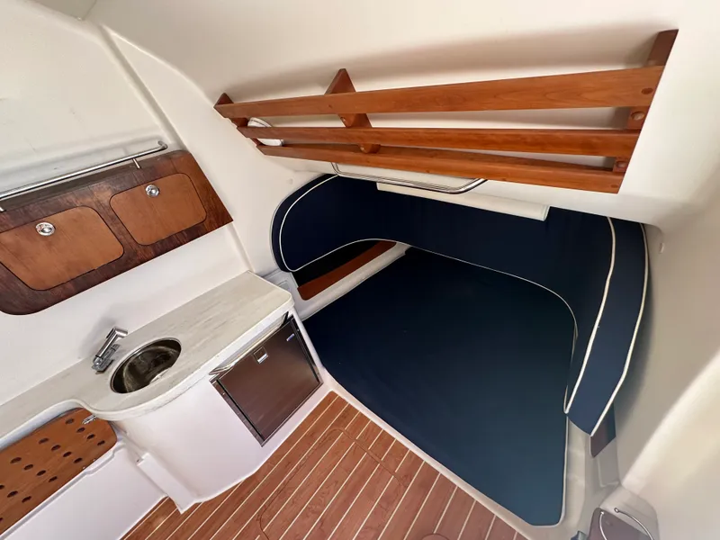 Slide: The Image of Grady-White 376 CANYON 2021 - 71