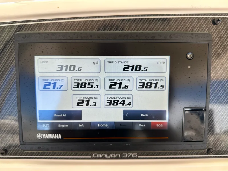 Slide: The Image of Grady-White 376 CANYON 2021 - 74