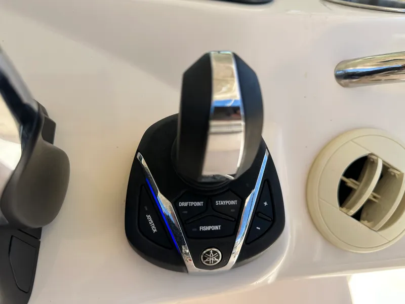 Slide: The Image of Grady-White 376 CANYON 2021 - 82