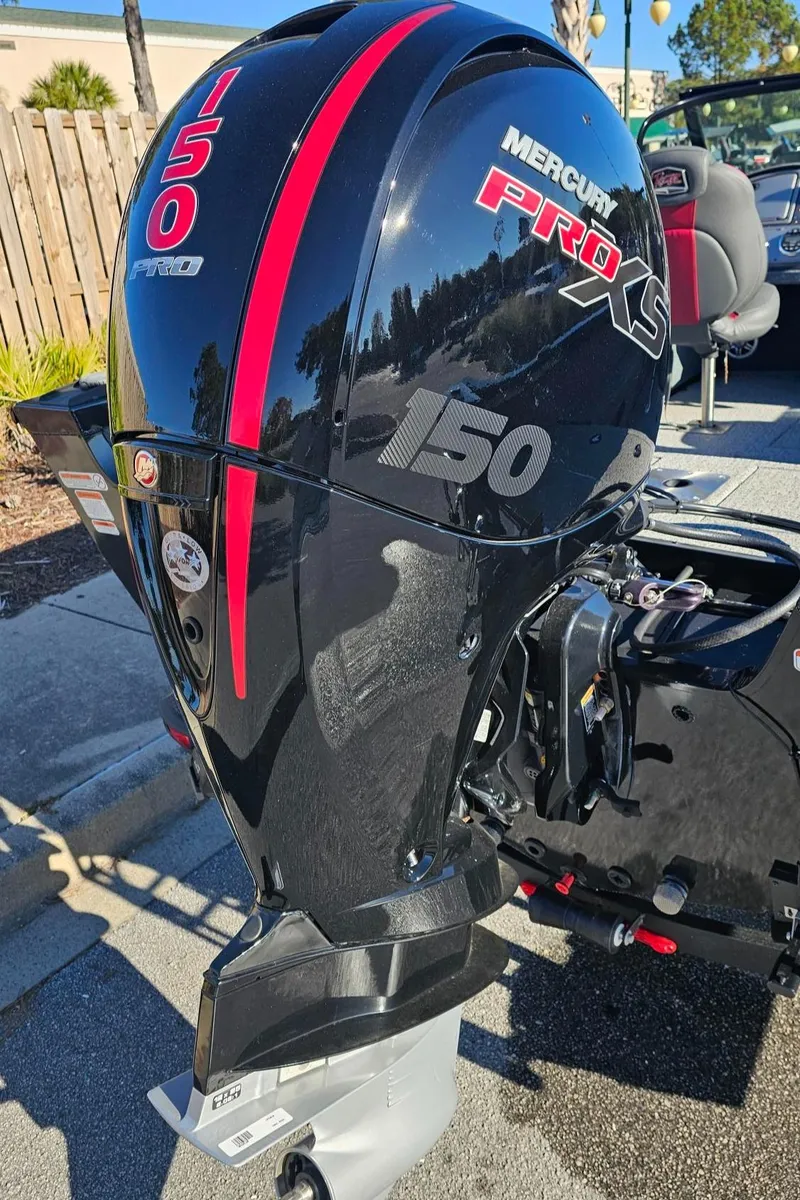 Slide: The Image of 2023 Ranger VS1882SC Angler with Mercury Pro XS 150 outboard motor. - 4