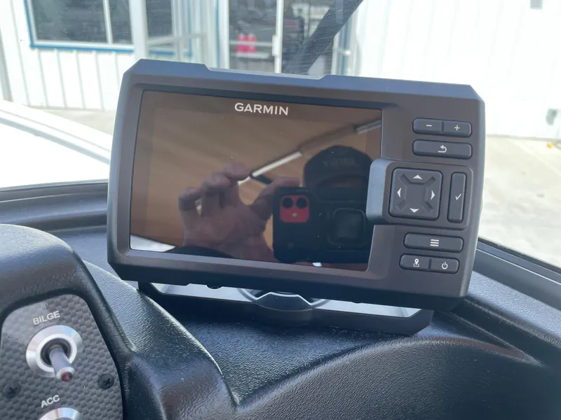 Slide: The Image of Garmin fishfinder on 2022 Crestliner 1700 Vision boat dashboard. - 19