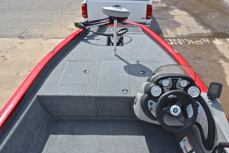 Slide: The Image of 2017 Tracker Pro Team 175 TXW fishing boat interior with steering console and front deck. - 22