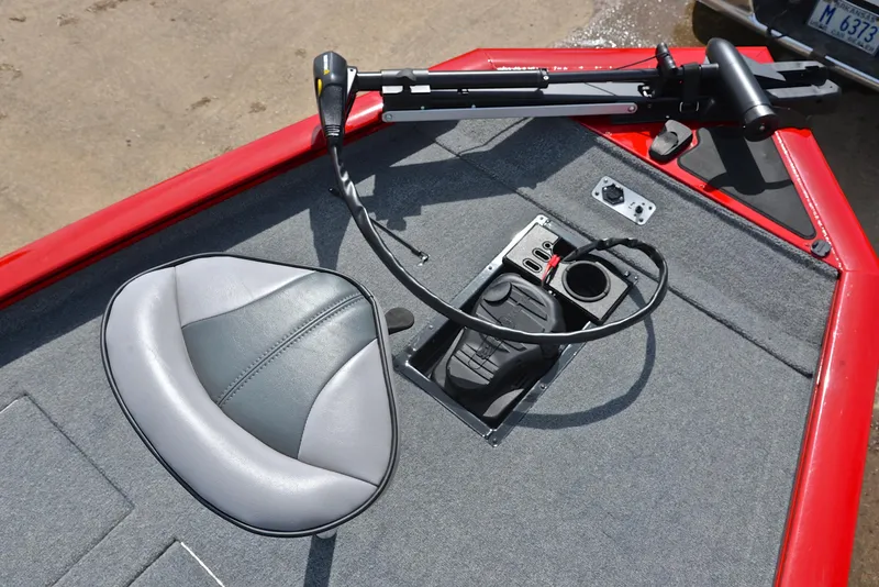 Slide: The Image of 2017 Tracker Pro Team 175 TXW boat deck with seat and trolling motor. - 24